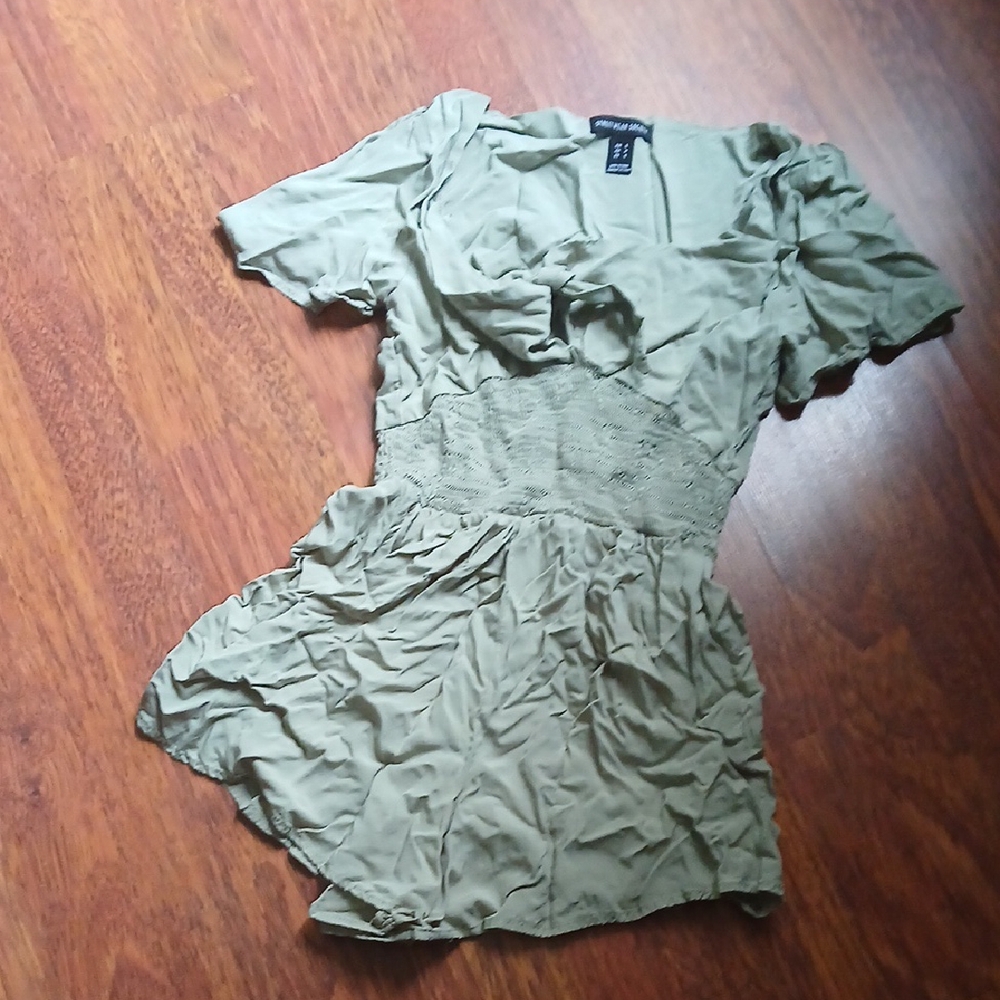 Romper‎